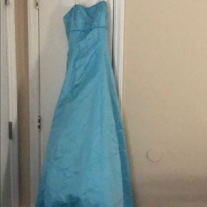 Morgan & co. Formal dress